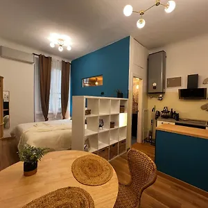Regina Ai Navigli - Sky Tv, Wifi And Breakfast Box Milán