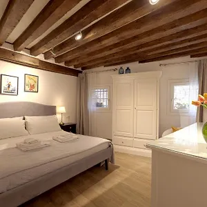 Mascherone , Venezia Italia