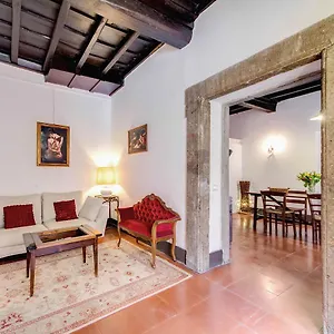 Apartamento De 120 M² En Plaza Navona, Con 2 Habitación, Roma